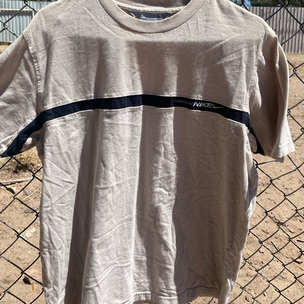Vintage Nike Beige Embroidered T shirt